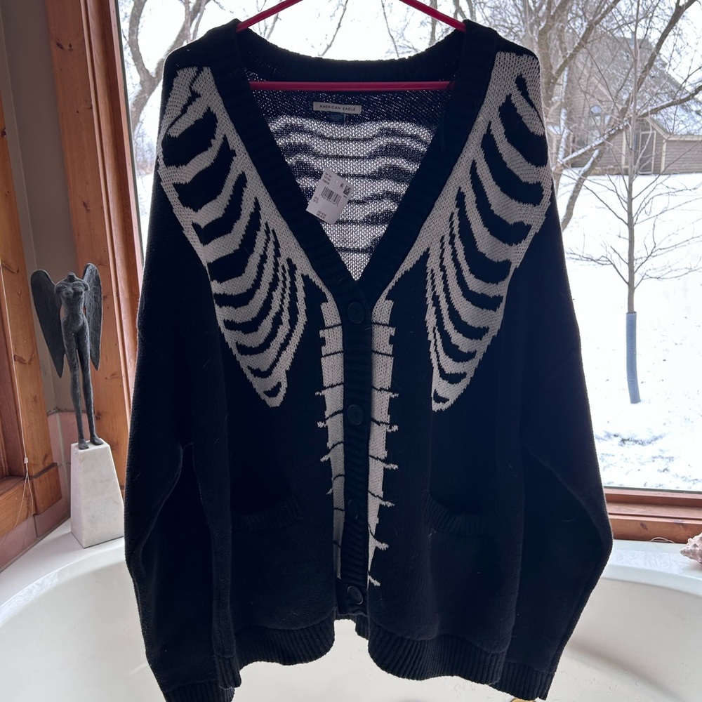 Black American eagle nwt Skeleton Cardigan xl
